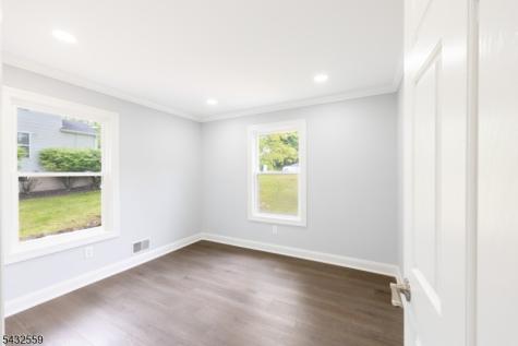 8 Sherwood Place Wharton NJ 07885