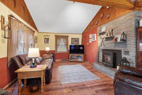 3 Volker Lane Sandyston NJ 07827
