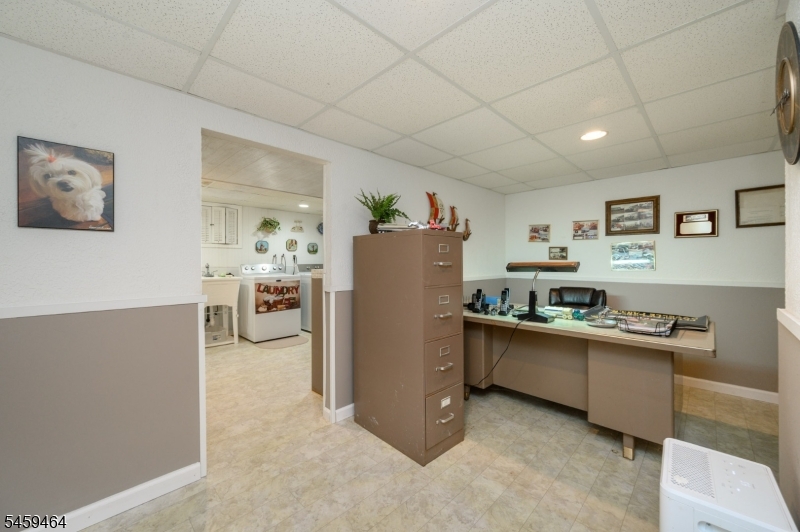 544 Pinewood Avenue Roselle Park NJ 07204