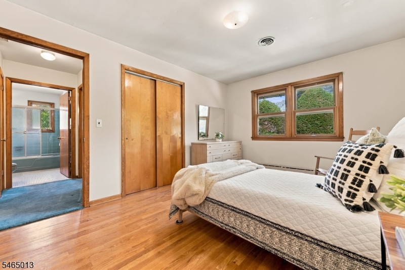 66 Enclosure Street Nutley NJ 07110