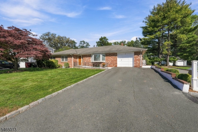 66 Enclosure Street Nutley NJ 07110
