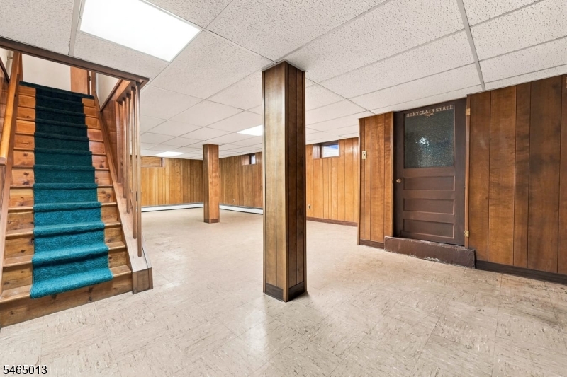 66 Enclosure Street Nutley NJ 07110