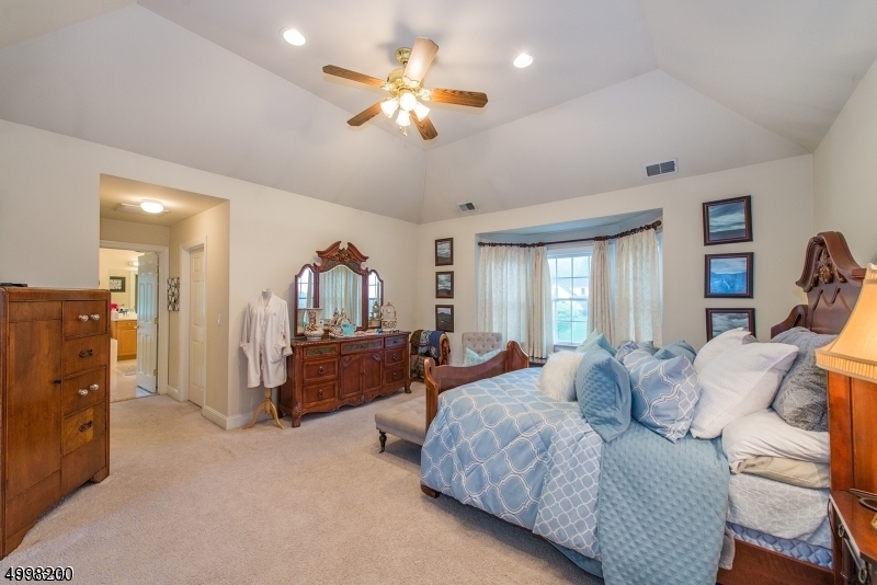21 Bonnieview Lane Montville NJ 07082