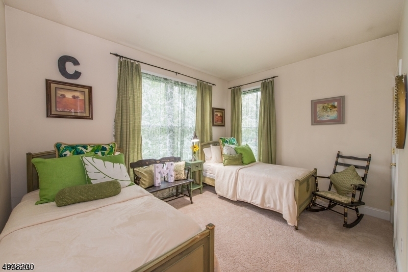 21 Bonnieview Lane Montville NJ 07082