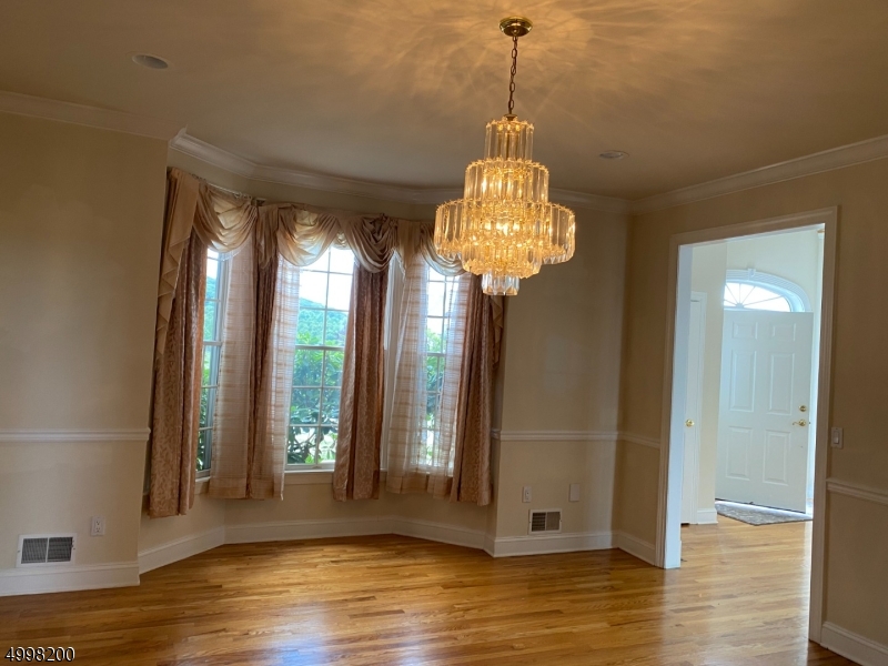 21 Bonnieview Lane Montville NJ 07082