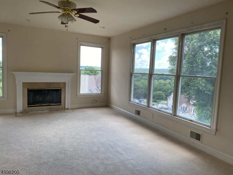 21 Bonnieview Lane Montville NJ 07082