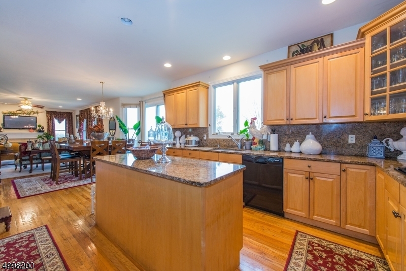 21 Bonnieview Lane Montville NJ 07082