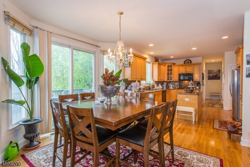 21 Bonnieview Lane Montville NJ 07082