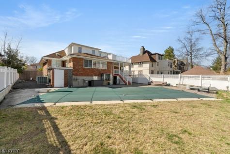 1070 Cumbermeade Road Fort Lee NJ 07024