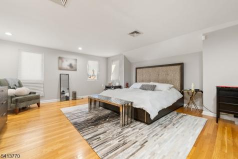 1070 Cumbermeade Road Fort Lee NJ 07024