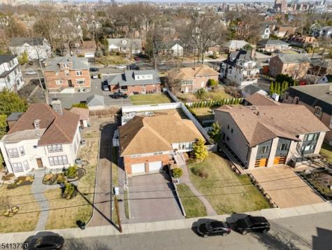 1070 Cumbermeade Road Fort Lee NJ 07024