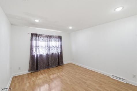 8 Van Nostrand Avenue Jersey City NJ 07305