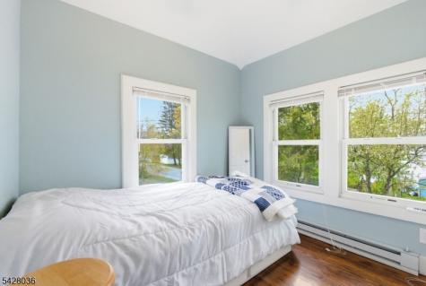 113 E Shore Culver Road Frankford NJ 07826