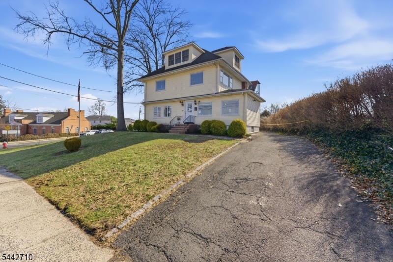 1307 Stuyvesant Avenue Union NJ 07083