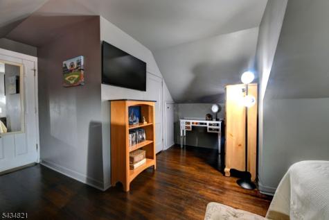 60 Merritt Avenue Dumont NJ 07628