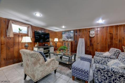 60 Merritt Avenue Dumont NJ 07628