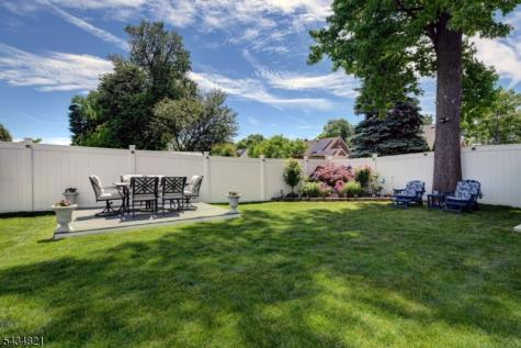 60 Merritt Avenue Dumont NJ 07628