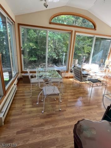 5 Upland Way Verona NJ 07044