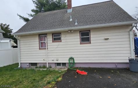 23 Colonial Avenue Cove Paterson NJ 07502