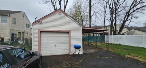 23 Colonial Avenue Cove Paterson NJ 07502