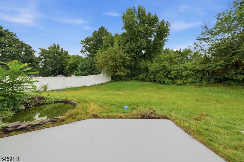 14 Saddle Drive Mount Laurel NJ 08054