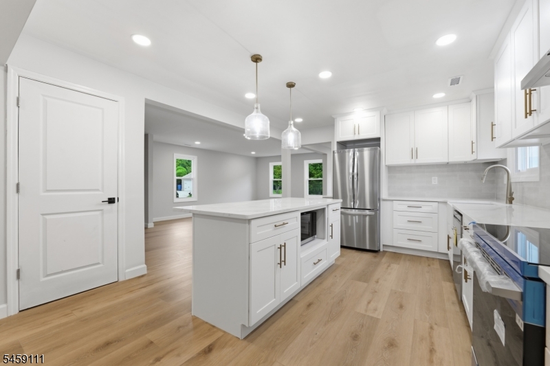 14 Saddle Drive Mount Laurel NJ 08054