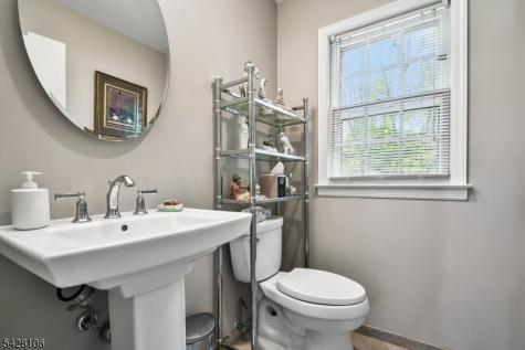68 Center Avenue Morris NJ 07960