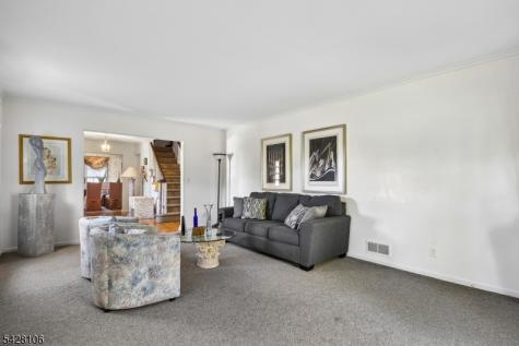 68 Center Avenue Morris NJ 07960