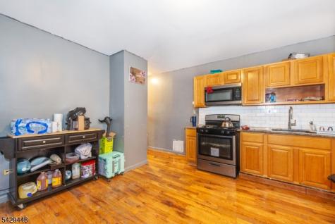 346 S 20th Newark NJ 07103