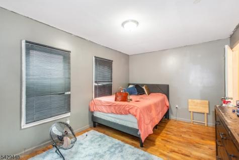346 S 20th Newark NJ 07103