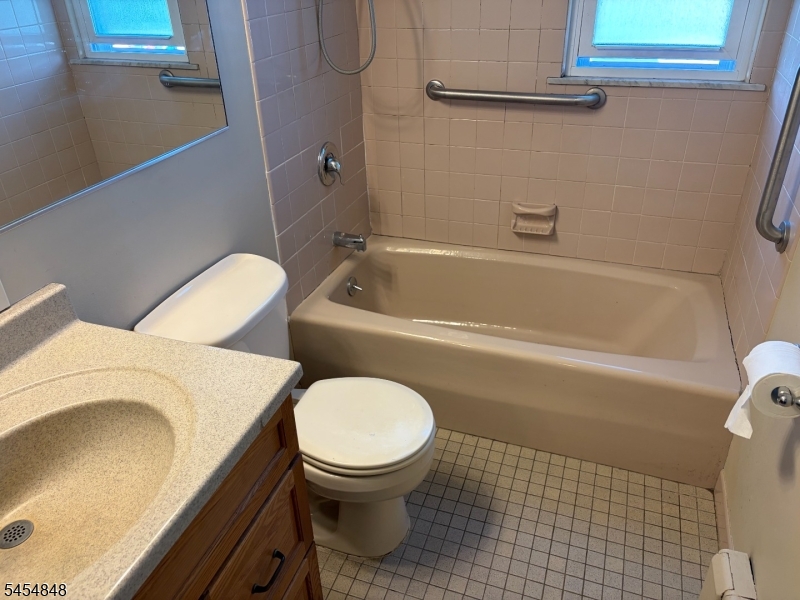 116 Giles Avenue Middlesex NJ 08846