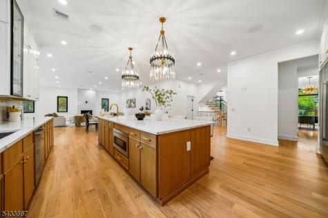 6 Cambridge Drive Millburn NJ 07078