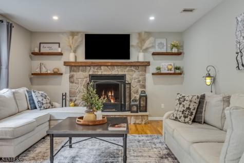 12 Cork Hill Road Ogdensburg NJ 07439