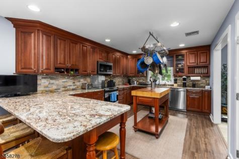 7 S Locust Lake Road Hope NJ 07825