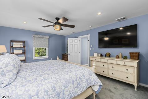 7 S Locust Lake Road Hope NJ 07825