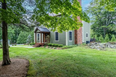 7 S Locust Lake Road Hope NJ 07825