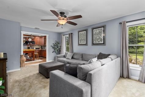 7 S Locust Lake Road Hope NJ 07825