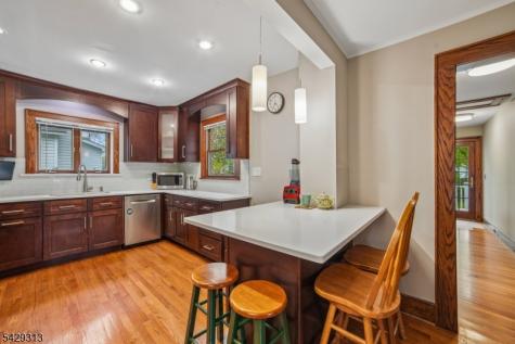 8 Brookside Place Livingston NJ 07039
