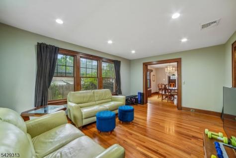 8 Brookside Place Livingston NJ 07039