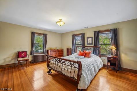 8 Brookside Place Livingston NJ 07039