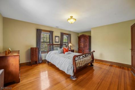 8 Brookside Place Livingston NJ 07039