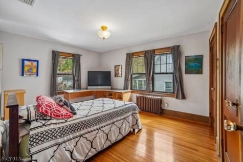 8 Brookside Place Livingston NJ 07039