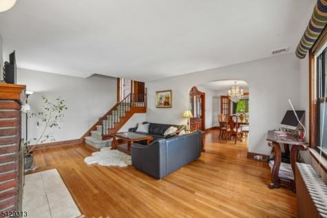 8 Brookside Place Livingston NJ 07039