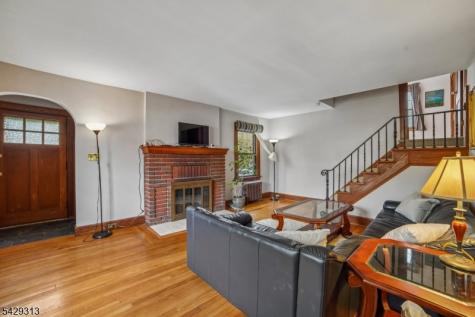 8 Brookside Place Livingston NJ 07039