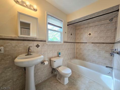 598 Broad Street Carlstadt NJ 07072