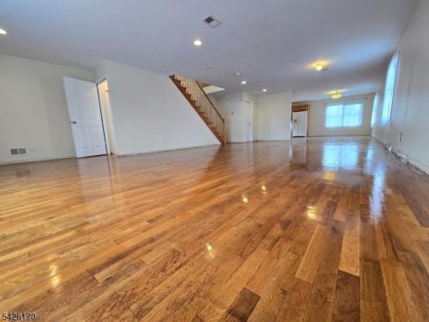 598 Broad Street Carlstadt NJ 07072