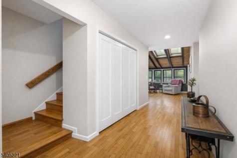 17 Shotwell Road Green NJ 07860