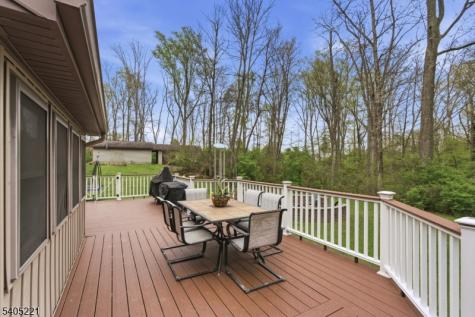 17 Shotwell Road Green NJ 07860