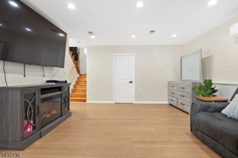 1576 Julian Terrace Union NJ 07083