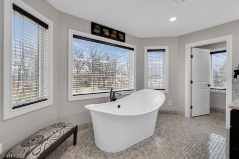 846 Sunset Ridge Bridgewater NJ 08807